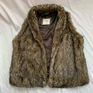 Abercrombie & Fitch faux FUR vest *like new*